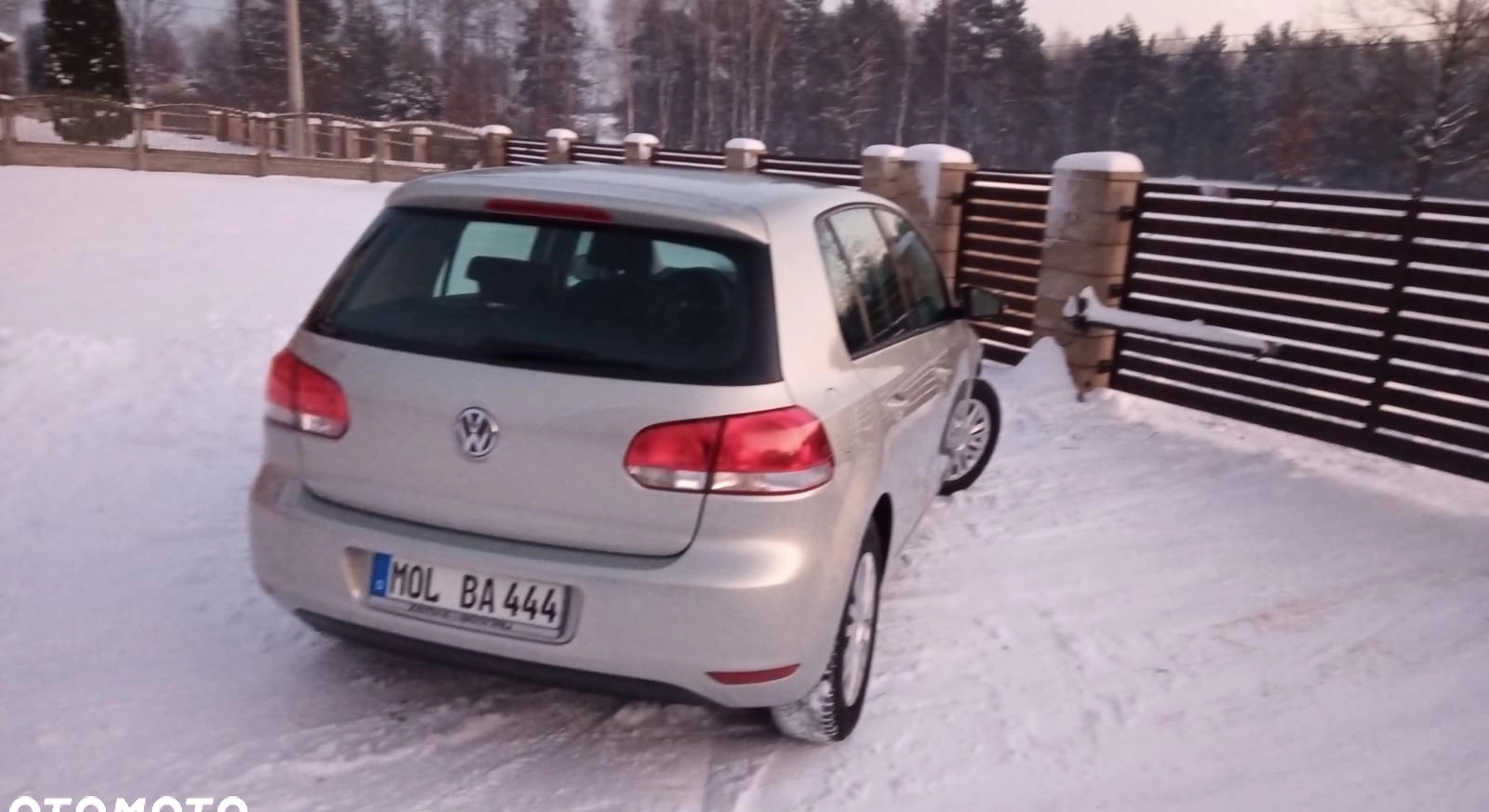 Volkswagen Golf cena 25300 przebieg: 196000, rok produkcji 2010 z Kielce małe 172